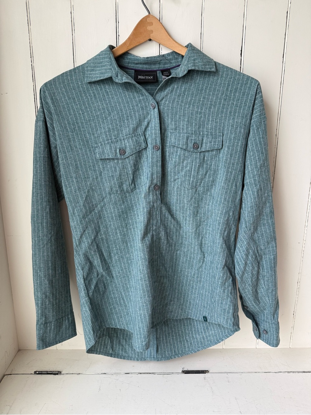 Marmot Teal 1/4 Button Down With Subtle White Pinstripes
